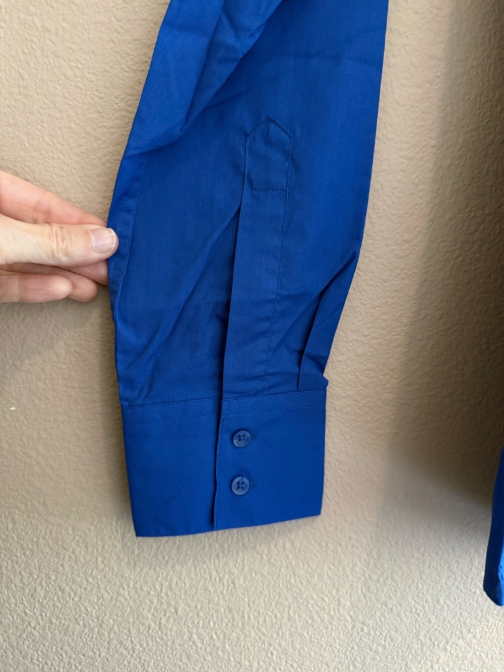 New Women's Blue Poplin Dress Shirt, Size L - Picture 4 of 5